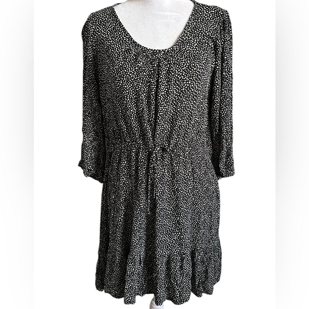 Gilli Black and White Long Sleeve Dress